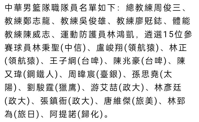 现场电影艺术氛围浓厚，刘姗的小提琴组合，现场演奏的电影经典主题歌串烧，把观众带进了中国百年电影的影像时空